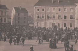 CARTE PHOTO VAL D'AJOL Rasseblement Devant L'Hôtel De Ville - Altri & Non Classificati