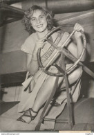 Original Cabaret Music Hall Miss Press PHOTO De PRESSE Simone BOURGEOIS 17ans Teinturière 1950 REINE - Pin-up