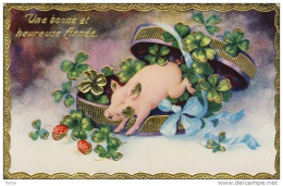 Pig - Cochon / Superbe Carte Décoréde Brillants ( Voir Verso ) - Varkens