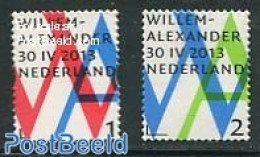 Netherlands 2013 Coronation King Willem-Alexander 2v, Mint NH, History - Kings & Queens (Royalty) - Unused Stamps