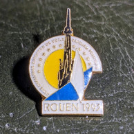 H Pins Pin's Voile Rouen Sapeurs Pompiers Challenge Européén 1993 Voilier Badge - Pompiers