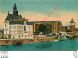 91.  CORBEIL .  Hôtel De Ville Et Grand Moulin Vus Du Pont . - Corbeil Essonnes