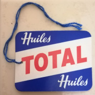 Ancienne étiquette Huiles TOTAL {S16-24} - Voitures