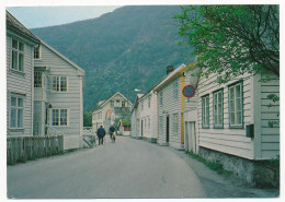 CPSM / CPM 10.5 X 15 Norvège (9) LAERDAL Sogn. Une Rue Cycliste - Norvegia