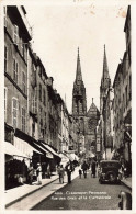 FRANCE - Clermont Ferrand - Rue Des Gras Et La Cathédrale - Animé - Carte Postale Ancienne - Clermont Ferrand