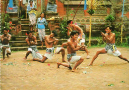 Indonésie.Cpm The Kris Dancers Are In Trance.The Climax Of The Barong Play In Bali - Indonesië