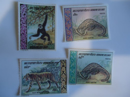 LAOS   MNH  STAMPS  4  ANIMALS - Chimpanzés