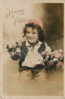 FANTAISIE - JEUNE GARCON - YOUNG BOY - BOUQUET ET PANIER DE ROSES ET MYOSOTIS - BONNE FETE - Circé - Altri & Non Classificati