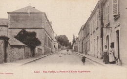LOUE -72- Rue Fariat, La Poste Et L'Ecole Supérieure. - Loue