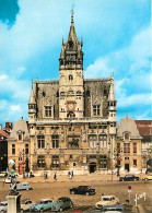 Automobiles - Compiègne - L'Hôtel De Ville Et La Statue De Jeanne D'Arc - Carte Neuve - CPM - Voir Scans Recto-Verso - Passenger Cars