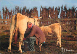 Animaux - Vaches - Heure De La Traite - Photo Francis Debaisieux - CPM - Voir Scans Recto-Verso - Mucche