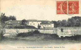 64 - Saint Jean Pied De Port - La Citadelle - Intérieur Du Fort - Oblitération Ronde De 1922 - Etat Pli Visible - CPA -  - Saint Jean Pied De Port