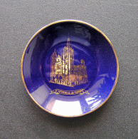 Cathedral Of Leon Blue Souvenir Collectors Plate - Sonstige & Ohne Zuordnung