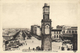 CASABLANCA Le Boulevard Du 4e Zouaves Rt L' Horloge  Autobus 's  RV - Casablanca