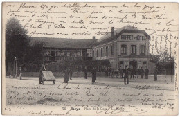 80 - B16784CPA - ROYE - Place De La Gare - Le Buffet - Cafe Et Hotel De La Gare - Bon état - SOMME - Roye