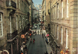 St Malo * La Rue De Dinan Et Les Vieilles Maisons - Saint Malo