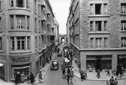 St Malo * La Rue St Vincent * Commerces Magasins - Saint Malo