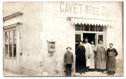 Devanture Marchand De Cuirs " Cavet ". Carte Photo Animée Non Située - Negozi