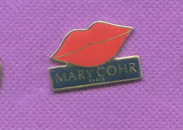 Rare Pins Bouche De Femme Mary Cohr Paris L130 - Pin-Ups