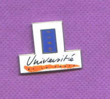 Rare Pins Universite De La Poste L149 - Correo