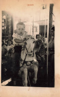 Fête Foraine , Manège * Carte Photo * Enfant Sur Cheval Bois Carrousel - Altri & Non Classificati