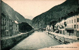 N°70 W -cpa Moutiers -l'Isère Et Les Quais- - Moutiers