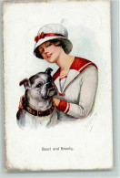 13011304 - Kaskeline Lady Mit Ihrem Hund Einen Boxer - Kaskeline