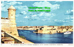 R392420 St. Angelo. Valletta Grand Harbour With Grand Master Vedette. Tuck. N. P - Wereld