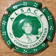 Capsule Crémant Alsace De VIGNERONS Série Puzzle, "C" Comme Chaleureux, Vert & Crème Nr 68d - Placas De Cava