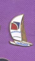 Rare Pins Primagaz Voilier Voile Egf L349 - Brandstoffen