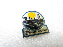 PIN'S  CARBURANTS  ESSO  DEVON OPERATIONS - Carburantes