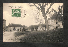 52 - NEUILLY L'EVEQUE - Place De La Mairie - 1913 - Neuilly L'Eveque