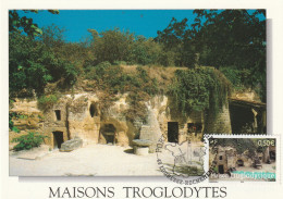 Maisons Troglodytes  2004  Portraits De Regions - 2000-2009