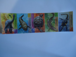 AUSTRALIA MNH   SE TENANT  5 DINOSAURS  1997 - Vor- U. Frühgeschichte