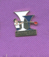 Rare Pins Soisy Sur Ecole Essonne 91 Verrerie D'art L400 - Städte