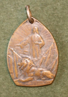 Médaille Belge Sacré Coeur De Jésus Protège La Belgique Guerre 14-18  - Belgian Medal WWI Médaillette Journée Devreese/2 - België