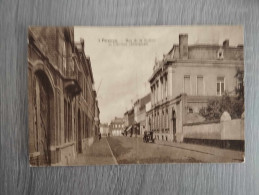 Peruwelz : Rue De La Station Et Clinique : CPA Non écrite - Peruwelz