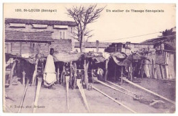 SAINT-LOUIS - Un Atelier De Tissage Sénégalais - (10 MAI 1945) - - Senegal