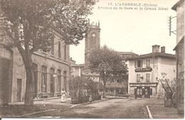 L'ARBRESLE (69) Avenue De La Gare Et Le Grand Hôtel - L'Abresle