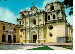 ANTIGUA   Iglesia La Merced - Guatemala