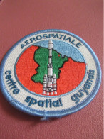 Ecusson Tissu D'époque /AEROSPATIALE/Centre Spatial Guyanais/ France / Kourou /Vers 1990        ET652 - Patches