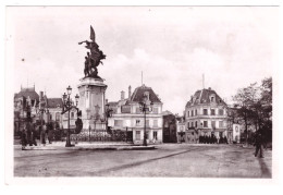 CHAUMONT - La Place De La Gare (carte Photo) - Chaumont