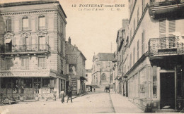 Fontenay Sous Bois * La Place D'armes * Café Restaurant De La Mairie LUSICNAN PUISAIS - Fontenay Sous Bois