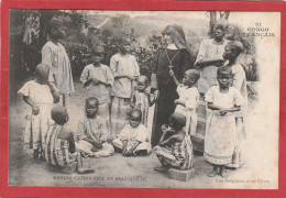 Congo Français - Mission Catholique De Brazzaville - Une Religieuse Et Ses élèves - Brazzaville