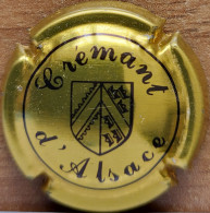 Capsule Crémant Alsace De VIGNERONS Série Armoiries, Or Foncé & Noir Nr 32 - Placas De Cava