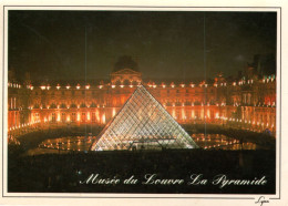 PARIS - Musée Du Louvre - La Pyramide - Musea