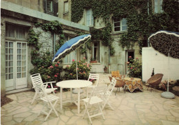 Tours * Hôtel COLBERT * Intérieur , La Cour - Tours