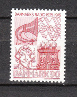 Danimarca   - 1975.Trasmissioni Radio Danese: Fonografo A Tromba. Danish Radio Broadcasts: Horn Phonograph.MNH - Telekom