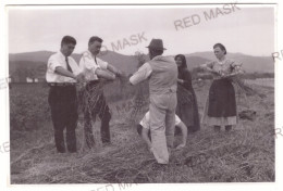 RO 69 - 20947 UNICAT, BRASOV, Ethnics And The Iron Guard, Cartoteca Al III Reich - Old Press Photo 18/13 Cm - 1940 - Romania