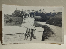 Italy 2 Little Girl Postcard ROIO DEL SANGRO (Chieti) 1955 - Chieti